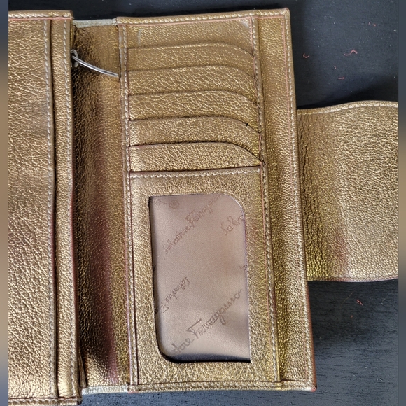 Salvatore Ferragamo metallic long leather wallet - Picture 10 of 15